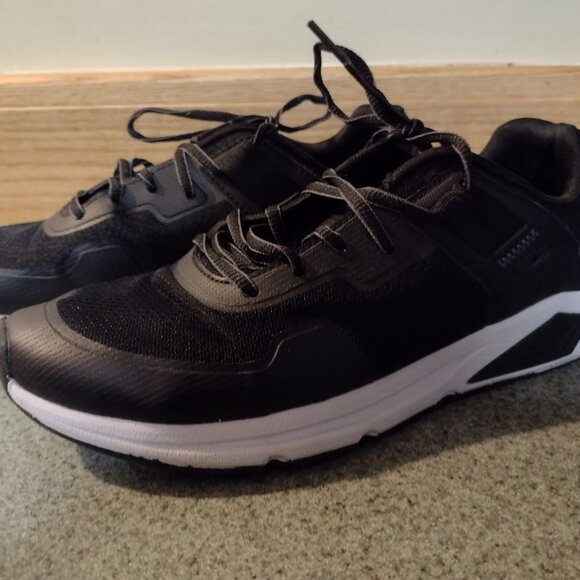 Boys Size 6M Black Sneakers by Alpine Swiss - Picture 6 of 8